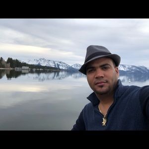 Meet your Posher, Roylech